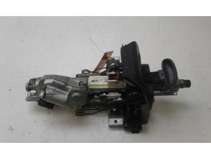 Gebruikte Stuurkolomas Mercedes E (W211) 2.2 E-220 CDI 16V Prijs € 95,00 Margeregeling aangeboden door Wessel Parts & Service B.V.