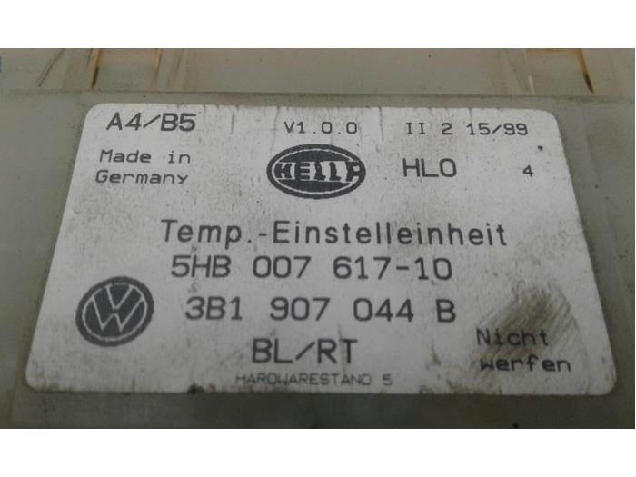 VOLKSWAGEN Golf 4 generation (1997-2006) Climate  Control Unit 3B1907044A 14723731