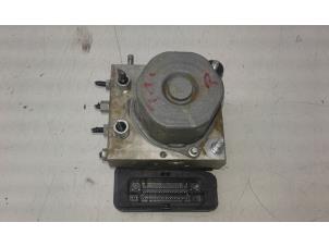 Gebruikte ABS Pomp Nissan Qashqai (J11) 1.3 DIG-T 140 16V Prijs op aanvraag aangeboden door Wessel Parts & Service B.V.