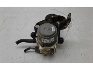 Gebruikte ABS Pomp Kia Niro I (DE) 1.6 GDI Hybrid Prijs op aanvraag aangeboden door Wessel Parts & Service B.V.