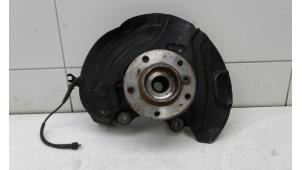 Gebruikte Fusee rechts-voor BMW X1 (E84) xDrive 23d 2.0 16V Prijs € 99,00 Margeregeling aangeboden door Wessel Parts & Service B.V.