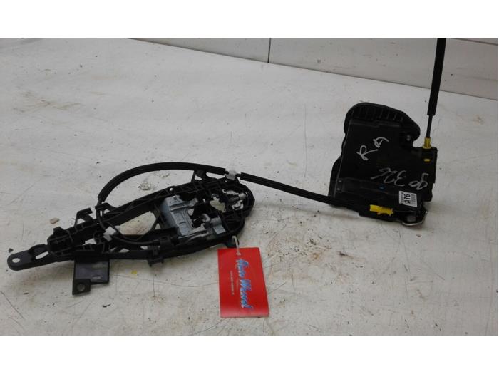 OPEL Astra K (2015-2021) Alte piese ale carcasei 13507136 14604397