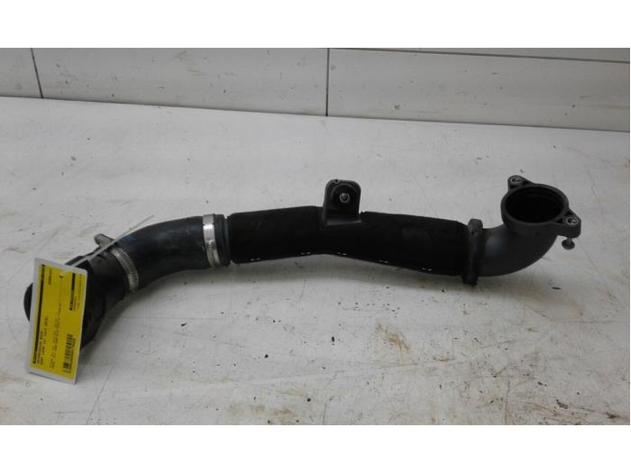 Gebruikte Intercooler Buis Seat Leon ST (5FF) 2.0 TDI 16V Prijs € 51,45 Margeregeling aangeboden door Wessel Parts & Service B.V.