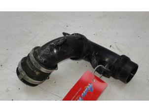 Gebruikte Intercooler Buis Opel Crossland (X) 1.2 Turbo 12V Prijs € 35,00 Margeregeling aangeboden door Wessel Parts & Service B.V.