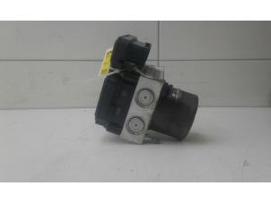 Gebruikte ABS Pomp Fiat Ducato (250) 2.0 D 115 Multijet Prijs € 249,00 Margeregeling aangeboden door Wessel Parts & Service B.V.