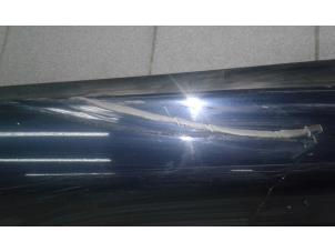 Gebruikte Sideskirt links BMW 5-Serie Prijs € 99,00 Margeregeling aangeboden door Wessel Parts & Service B.V.