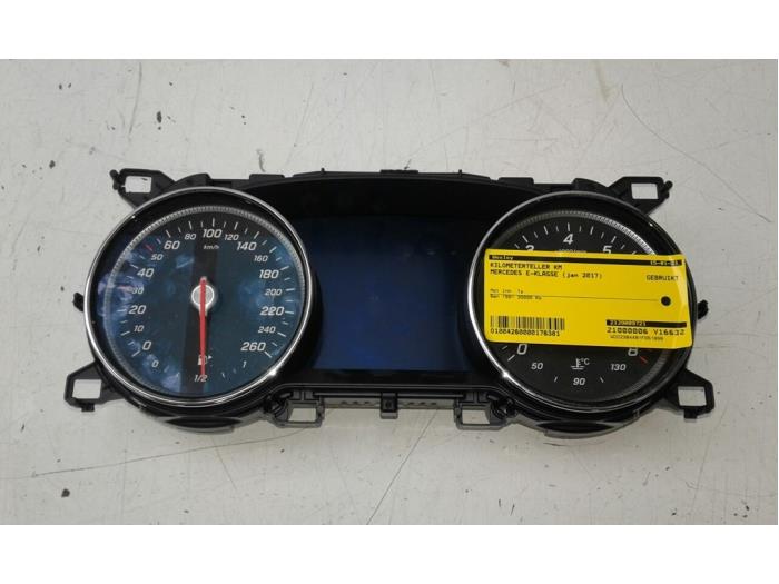 Gebruikte Kilometerteller KM Mercedes E (R238) E-300 2.0 Turbo 16V Prijs € 418,95 Margeregeling aangeboden door Wessel Parts & Service B.V.