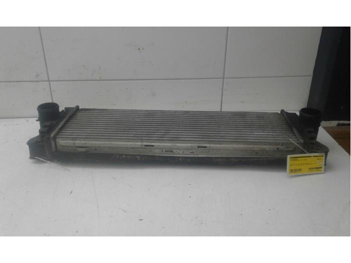 Gebruikte Intercooler Volkswagen Crafter 2.5 TDI 30/35/50 Prijs € 103,95 Margeregeling aangeboden door Wessel Parts & Service B.V.