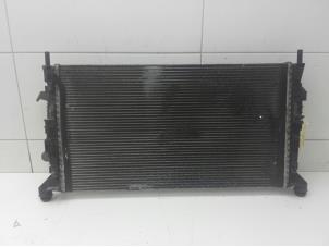 Gebruikte Radiateur Ford Focus 2 Prijs € 49,00 Margeregeling aangeboden door Wessel Parts & Service B.V.