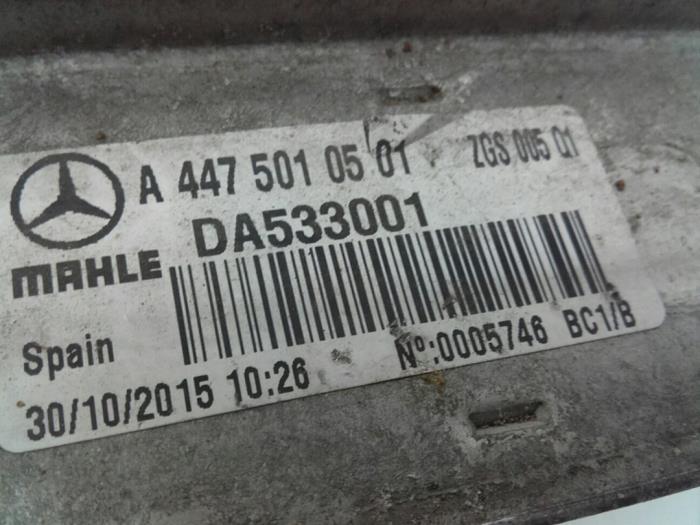 Gebruikte Intercooler Mercedes Vito (447.6) 1.6 111 CDI 16V Prijs € 131,25 Margeregeling aangeboden door Wessel Parts & Service B.V.