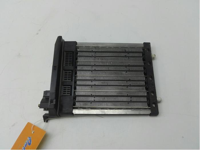 Gebruikte Radiateur Mercedes B (W245) 2.0 B-180 CDI 16V Prijs € 51,45 Margeregeling aangeboden door Wessel Parts & Service B.V.