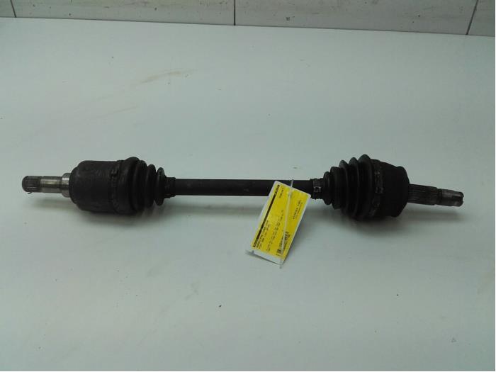 Gebruikte Steekas links-voor Fiat 500 (312) 1.3 MJTD 16V Prijs € 82,95 Margeregeling aangeboden door Wessel Parts & Service B.V.