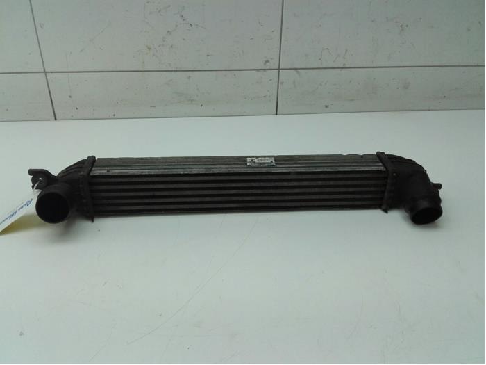 Gebruikte Intercooler Mini Mini (R56) 1.6 One D 16V Prijs € 103,95 Margeregeling aangeboden door Wessel Parts & Service B.V.