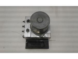 Gebruikte ABS Pomp BMW X3 (E83) 2.0d 16V Prijs € 179,00 Margeregeling aangeboden door Wessel Parts & Service B.V.