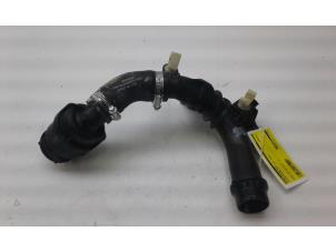 Gebruikte Intercooler Buis Nissan Micra (K14) 1.0 IG-T 100 Prijs € 49,00 Margeregeling aangeboden door Wessel Parts & Service B.V.