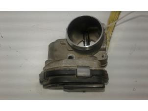 Gebruikte Gasklephuis Ford Fiesta 6 (JA8) 1.5 TDCi Prijs € 59,00 Margeregeling aangeboden door Wessel Parts & Service B.V.