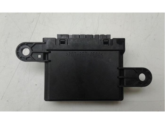 PDC Module van een Vauxhall Insignia Sports Tourer Mk.II 1.6 CDTI 16V 136 2020