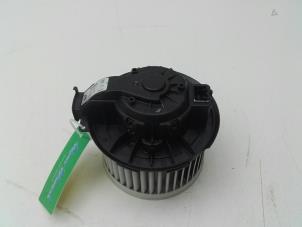 Gebruikte Kachel Ventilatiemotor Volkswagen Up! (121) 1.0 12V 75 Prijs € 69,00 Margeregeling aangeboden door Wessel Parts & Service B.V.