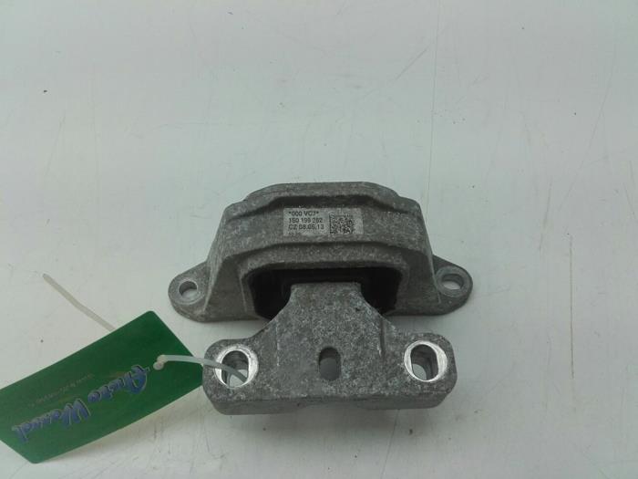 Gebruikte Motorsteun Volkswagen Up! (121) 1.0 12V 75 Prijs € 51,45 Margeregeling aangeboden door Wessel Parts & Service B.V.
