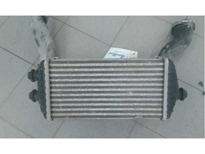 Intercooler van een Kia Cee'd (JDB5) 1.4 CRDi 16V 2016