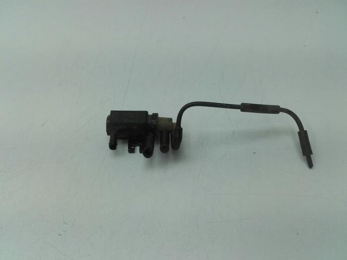 Gebruikte Overdrukklep Turbo Mercedes Sprinter 3,5t (906.63) 313 CDI 16V Prijs € 30,45 Margeregeling aangeboden door Wessel Parts & Service B.V.