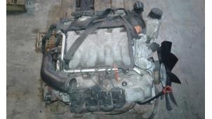 Gebruikte Motor Mercedes E-Klasse Prijs € 999,00 Margeregeling aangeboden door Wessel Parts & Service B.V.