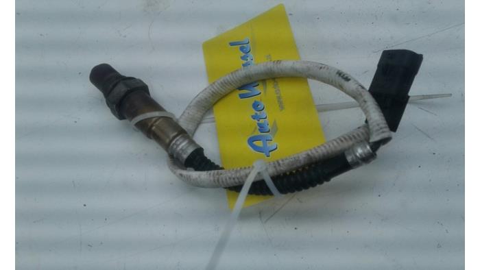 Gebruikte Lambda Sonde Renault Megane III Berline (BZ) 1.6 16V Prijs € 51,45 Margeregeling aangeboden door Wessel Parts & Service B.V.