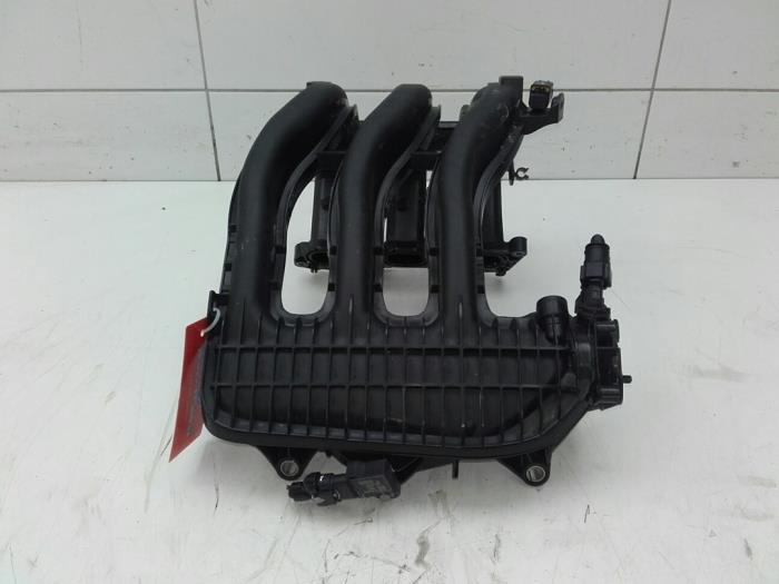 Gebruikte Spruitstuk Inlaat Opel Crossland (X) 1.2 12V Prijs € 72,45 Margeregeling aangeboden door Wessel Parts & Service B.V.