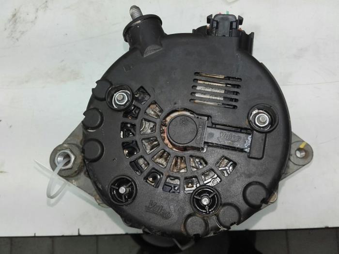 Gebruikte Dynamo Kia Optima (JFA) 1.6 T-GDi 16V Prijs op aanvraag aangeboden door Wessel Parts & Service B.V.