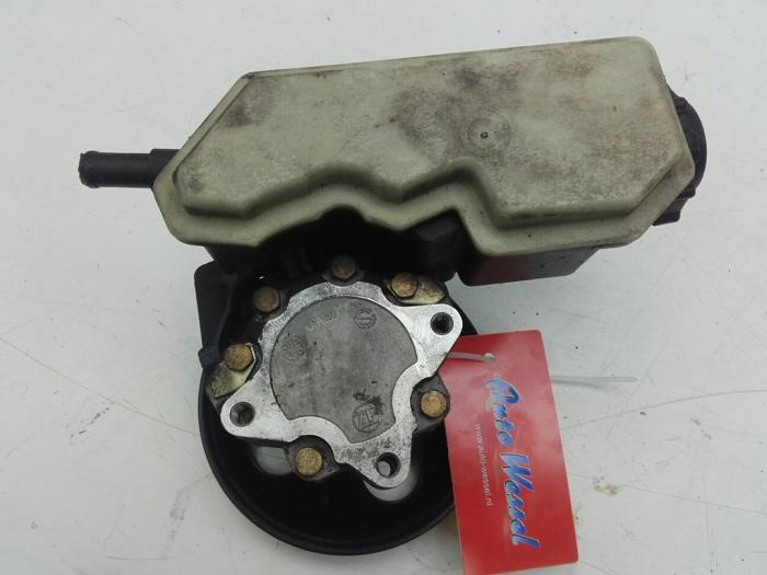 Gebruikte Stuurpomp Opel Corsa C (F08/68) 1.3 CDTi 16V Prijs € 51,45 Margeregeling aangeboden door Wessel Parts & Service B.V.
