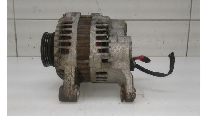 RENAULT Twingo 1 generation (1993-2007) Alternator 8200065730 17333173