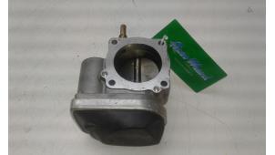 Gebruikte Gasklephuis Renault Megane II (BM/CM) 1.6 16V Prijs € 49,00 Margeregeling aangeboden door Wessel Parts & Service B.V.