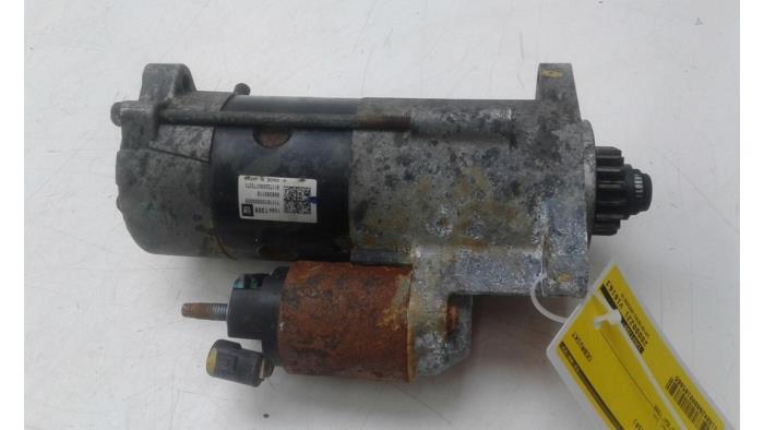 Gebruikte Startmotor Opel Astra K Sports Tourer 1.4 Turbo 16V Prijs € 78,75 Margeregeling aangeboden door Wessel Parts & Service B.V.