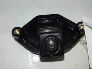 Gebruikte Achteruitrij Camera Nissan Qashqai (J11) 1.3 DIG-T 160 16V Prijs € 125,00 Margeregeling aangeboden door Autobedrijf G.H. Wessel B.V.