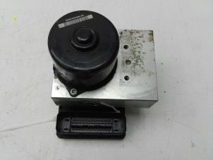 Gebruikte ABS Pomp Mercedes C (W203) 2.7 C-270 CDI 20V Prijs € 99,00 Margeregeling aangeboden door Wessel Parts & Service B.V.