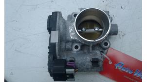 Gebruikte Gasklephuis Opel Corsa E 1.4 16V Bi-Fuel Prijs € 79,00 Margeregeling aangeboden door Wessel Parts & Service B.V.