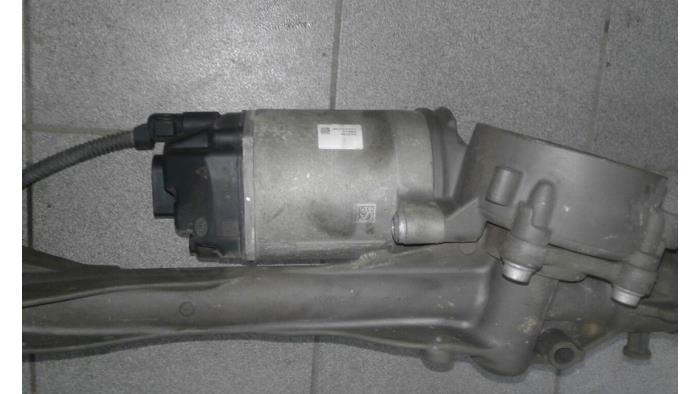 VOLKSWAGEN Golf 7 generation (2012-2024) Pompe de direction assistée 5Q1423051AK 14723983