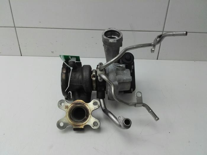 Gebruikte Turbo Volkswagen Golf VIII (CD1) 1.5 eTSI 16V Prijs € 103,95 Margeregeling aangeboden door Wessel Parts & Service B.V.