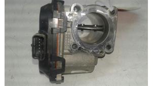 Gebruikte Gasklephuis Opel Crossland (X) 1.6 CDTi 120 Prijs € 75,00 Margeregeling aangeboden door Wessel Parts & Service B.V.