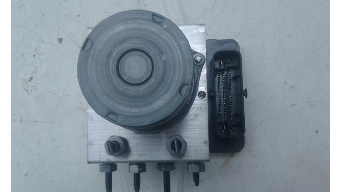 Gebruikte ABS Pomp Opel Astra K 1.4 Turbo 16V Prijs € 236,25 Margeregeling aangeboden door Wessel Parts & Service B.V.