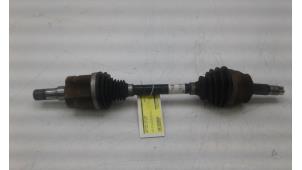 Gebruikte Homokineetas links-voor Opel Corsa E 1.4 Turbo 16V Prijs € 99,00 Margeregeling aangeboden door Wessel Parts & Service B.V.