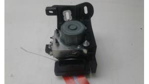 Gebruikte ABS Pomp Opel Corsa E 1.4 Turbo 16V Prijs € 49,00 Margeregeling aangeboden door Wessel Parts & Service B.V.