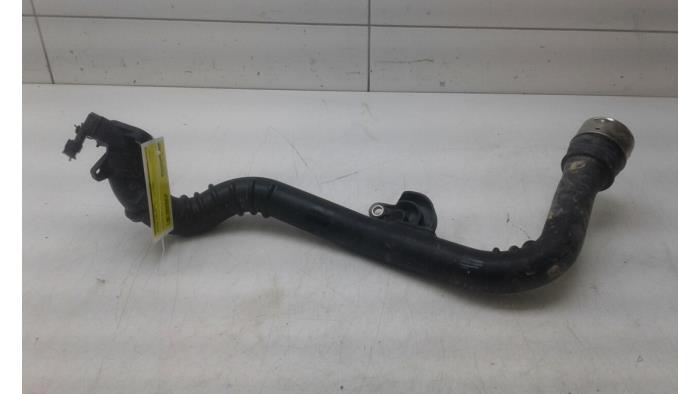 Gebruikte Intercooler Buis Nissan Qashqai (J11) Prijs € 93,45 Margeregeling aangeboden door Wessel Parts & Service B.V.