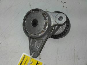 Gebruikte Spanrol Multiriem Skoda Octavia Combi (NXAC) 2.0 TDI GreenTec 16V Prijs € 39,00 Margeregeling aangeboden door Wessel Parts & Service B.V.