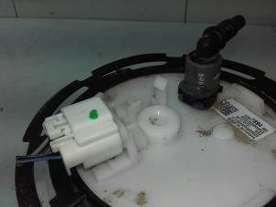 Gebruikte Tank element Pomp Opel Astra K 1.2 Turbo 12V Prijs € 49,00 Margeregeling aangeboden door Wessel Parts & Service B.V.