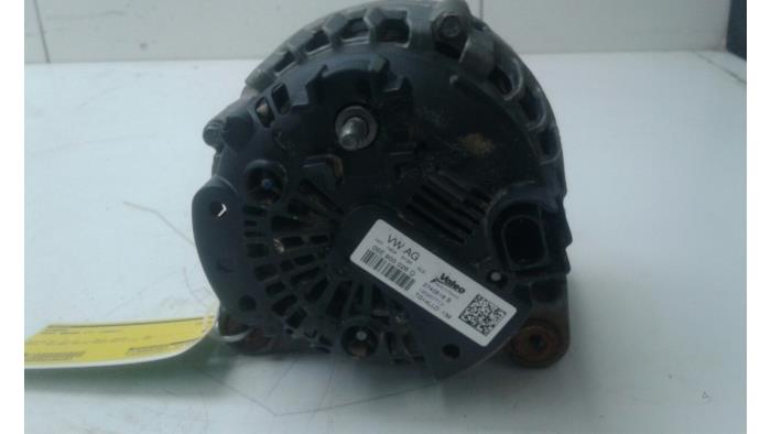 Dynamo van een Seat Arona (KJX) 1.0 TGI 12V 2021