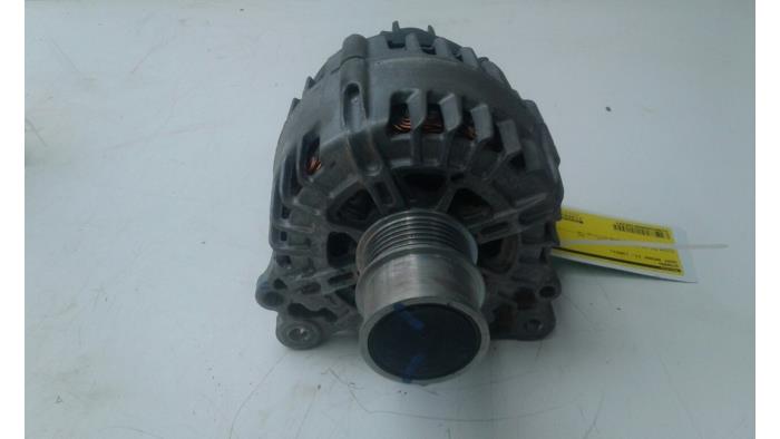 Dynamo van een Seat Arona (KJX) 1.0 TGI 12V 2021