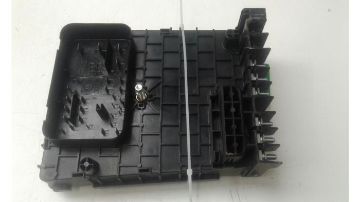 VOLKSWAGEN Passat B7 (2010-2015) Fuse Box 3C0937125A 14722259