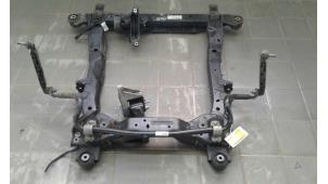 Subframe van een Opel Astra J Sports Tourer (PD8/PE8/PF8) 2.0 CDTI 16V 160 2015