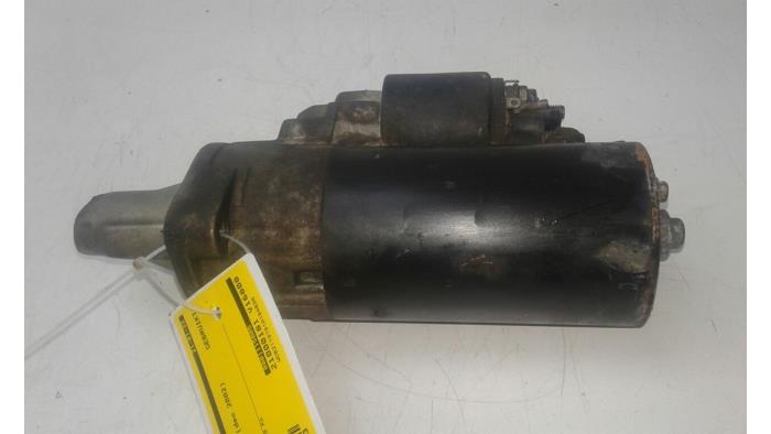 Gebruikte Startmotor Mercedes E (W211) 5.0 E-500 V8 24V Prijs € 51,45 Margeregeling aangeboden door Wessel Parts & Service B.V.